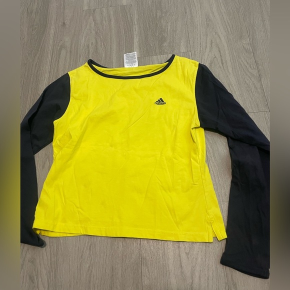 Adidas - Picture 1 of 2